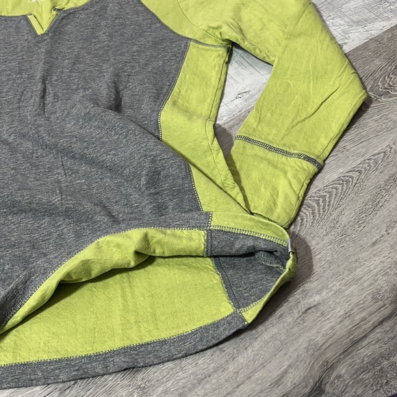 Eddie Bauer Lime Green & Gray Long Sleeve Heavyweight Tee Shirt Top Size XL - Picture 6 of 10